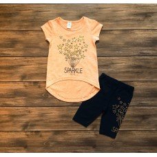 Костюм для дівчинки.